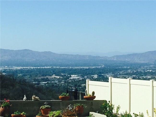 Views!!! - 14687 Deervale Pl