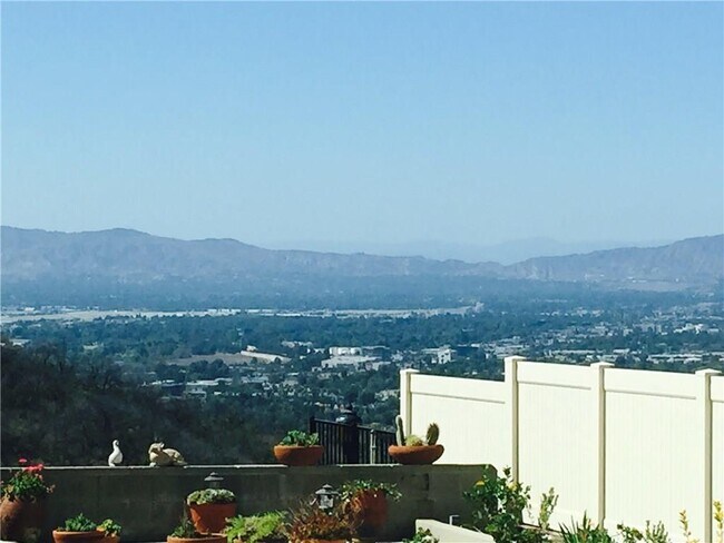 ¡¡¡Vistas!!! - 14687 Deervale Pl