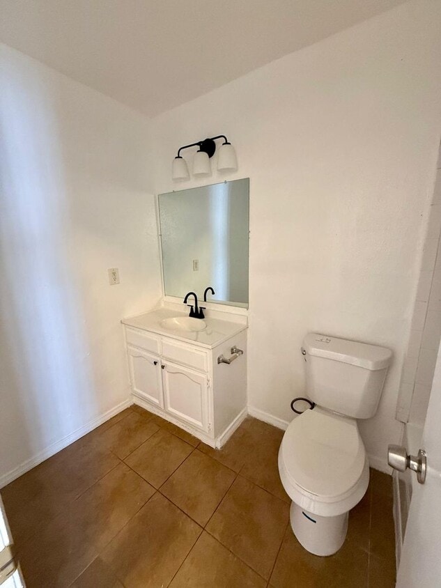 Photo - 16615 S Denver Ave