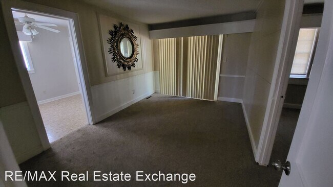 Building Photo - 3 br, 1.5 bath House - 804 Park Avenue