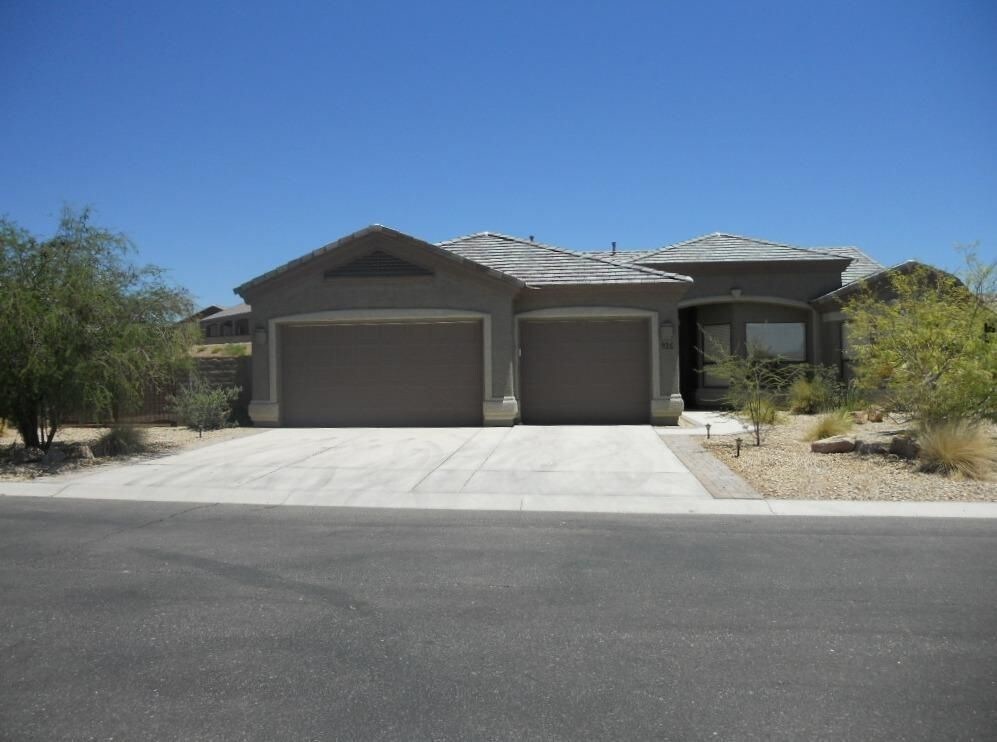 Primary Photo - Pool Home in Talon Pointe