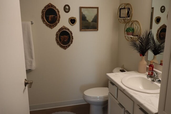 Building Photo - Rail10 Lofts