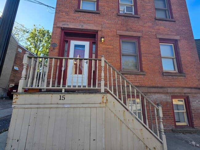 Building Photo - 15 E Parmenter St