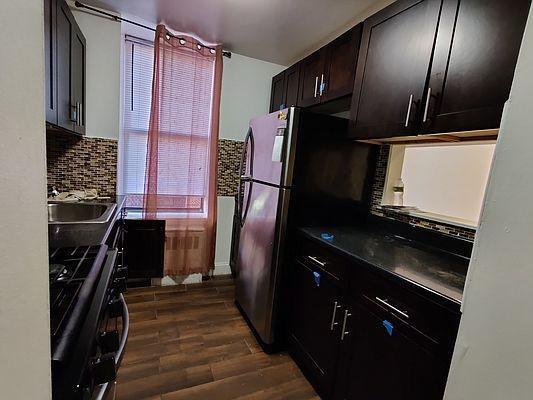 Foto del edificio - 2 bedroom in BRONX NY 10460