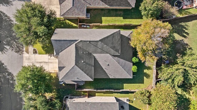 Foto del edificio - 2617 Salorn Way