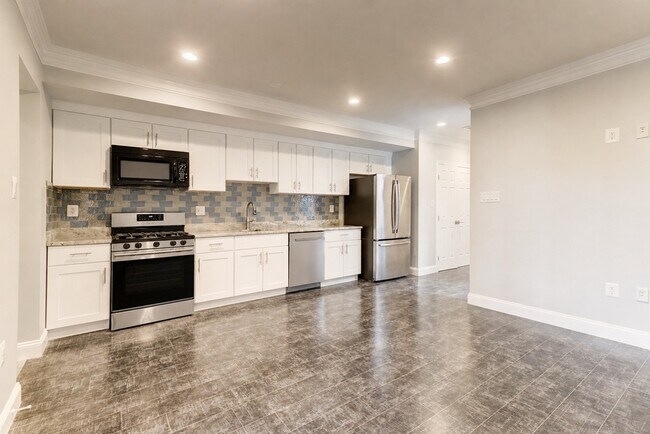 Foto del edificio - 1316 Adams St NE