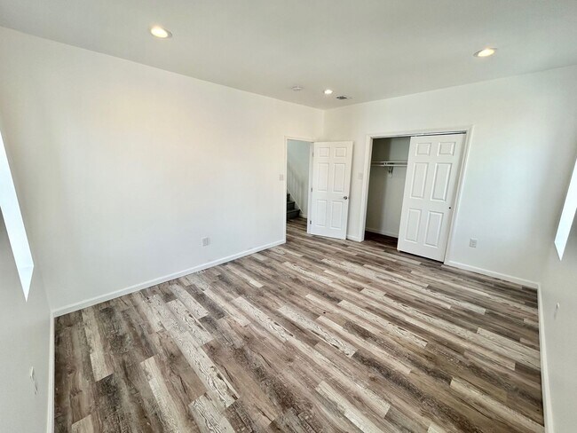 Foto del edificio - 3 Bedroom in Bridesburg