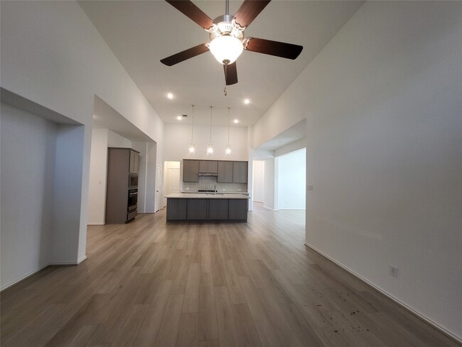 Foto del edificio - 1422 Munson Valley Rd