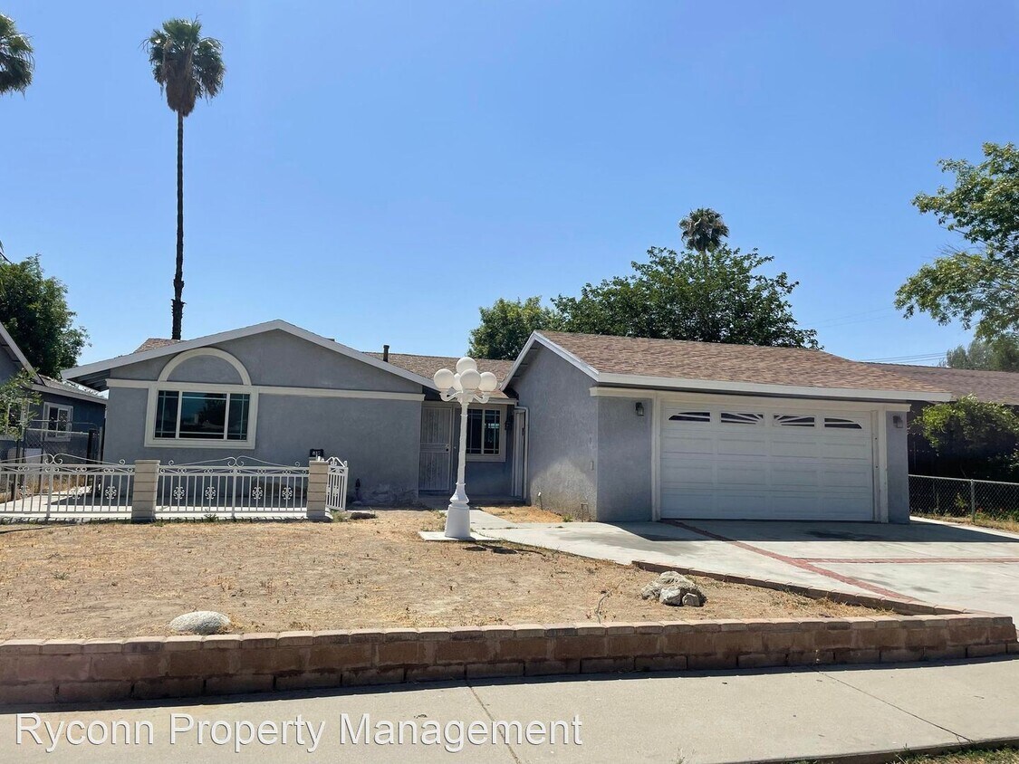 817 S Thompson St Houses in Hemet, CA Westside Rentals