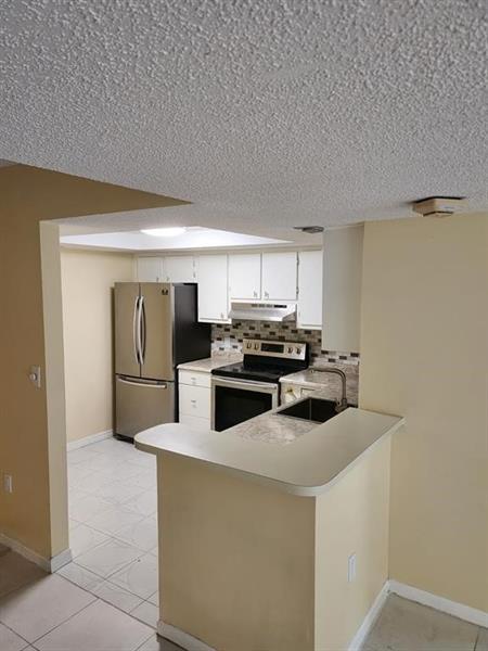 Foto del edificio - 5570 NW 44th St