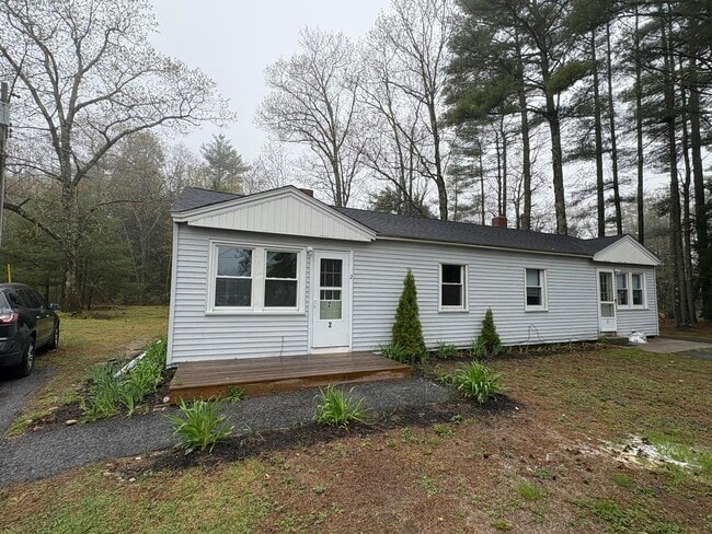 Building Photo - 518 Ossipee Trl E