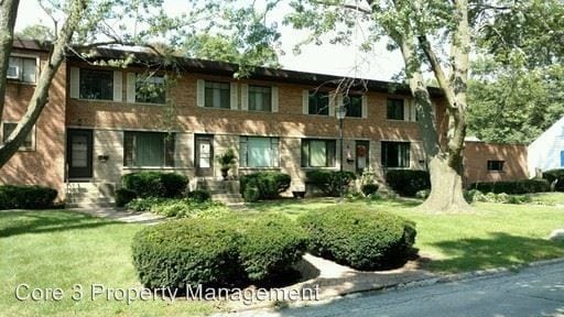 Primary Photo - 308 Davis Ave