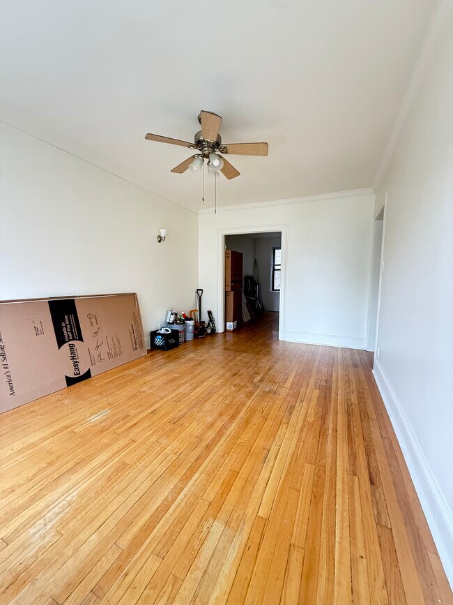 Foto del edificio - 2321 N Spaulding Ave