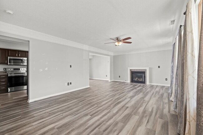 Foto del edificio - 7170 Alma Terrace Dr