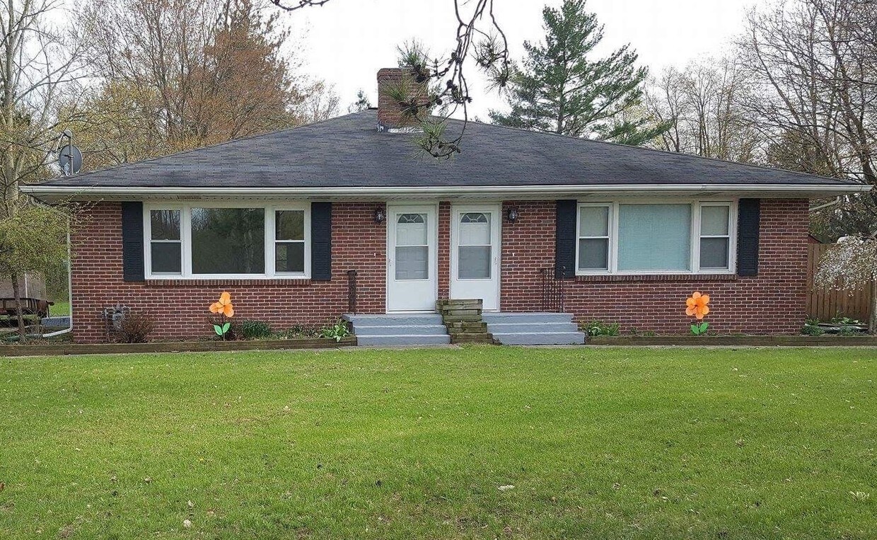Primary Photo - 3182 60th St SE