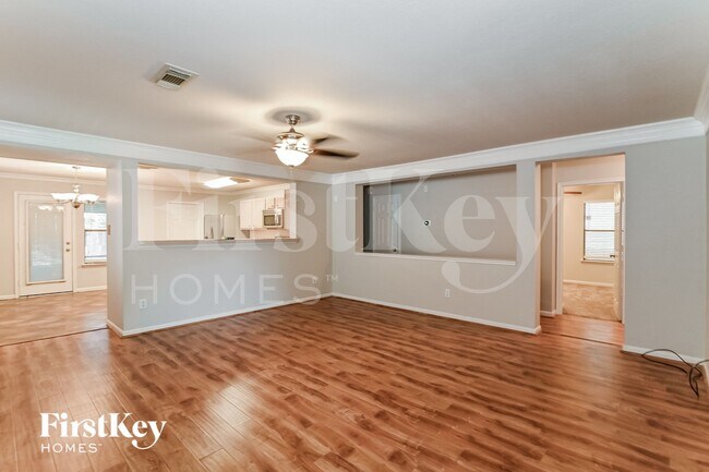 Foto del edificio - 15114 Blue Creek Ranch Dr