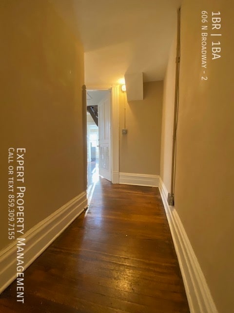 Foto del edificio - 606 N Broadway