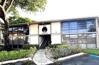 Building Photo - 10429 E Clairmont Cir