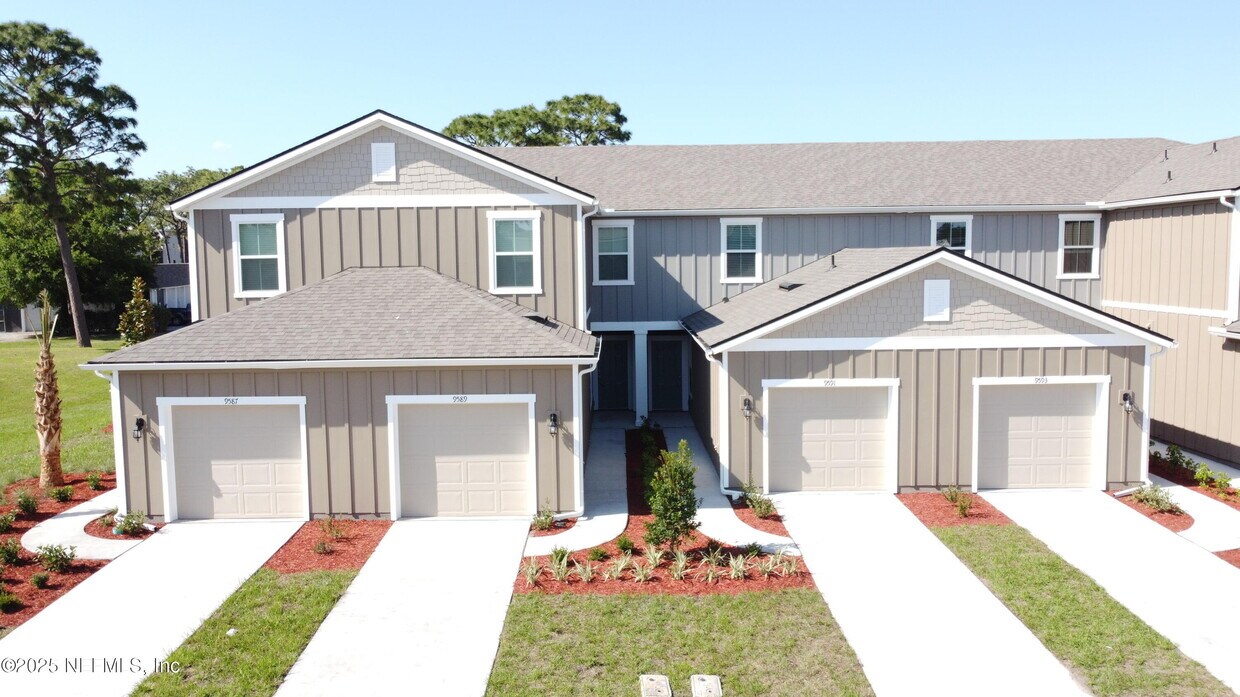 Foto principal - 9589 Mira Loma Dr