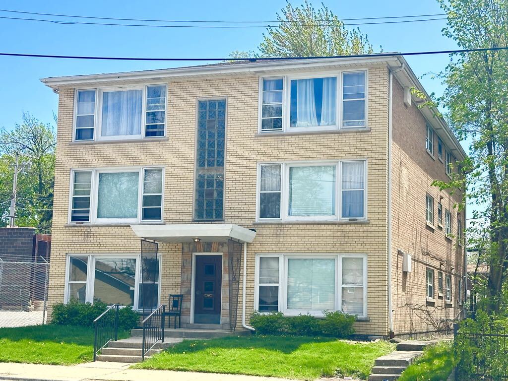 Primary Photo - 2509 W 111th St