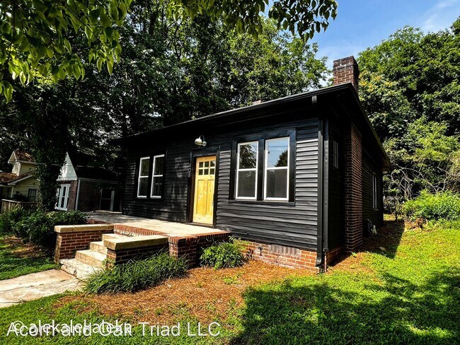 Building Photo - 2 br, 1 bath House - 408 S Sunset Drive