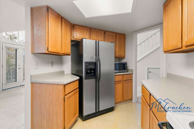 Foto del edificio - 486 Lori Ln