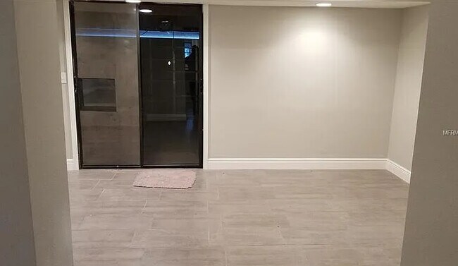 Foto del edificio - 727 N Himes Ave