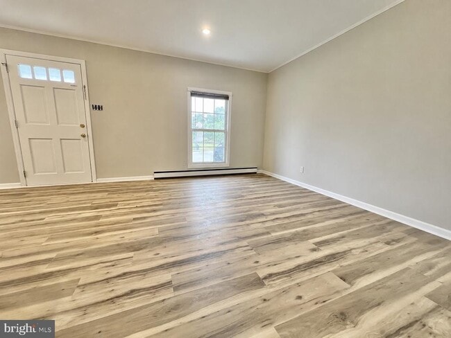 Building Photo - 226 Elwyn Ave