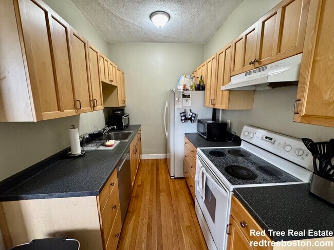 Foto del edificio - 63 Longwood Ave
