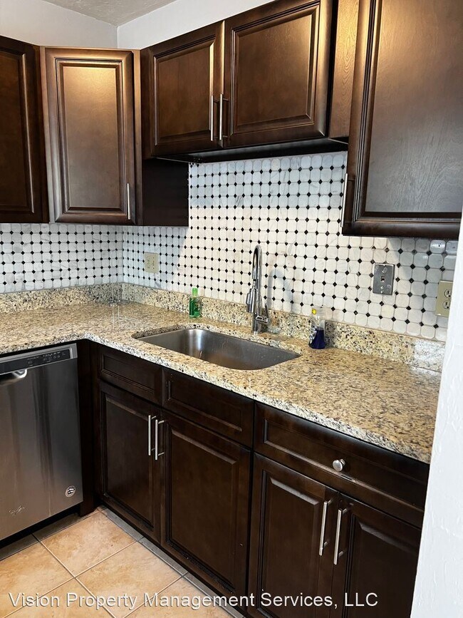 Building Photo - 2 br, 1.5 bath House - 3936 SW 26th Terrac...