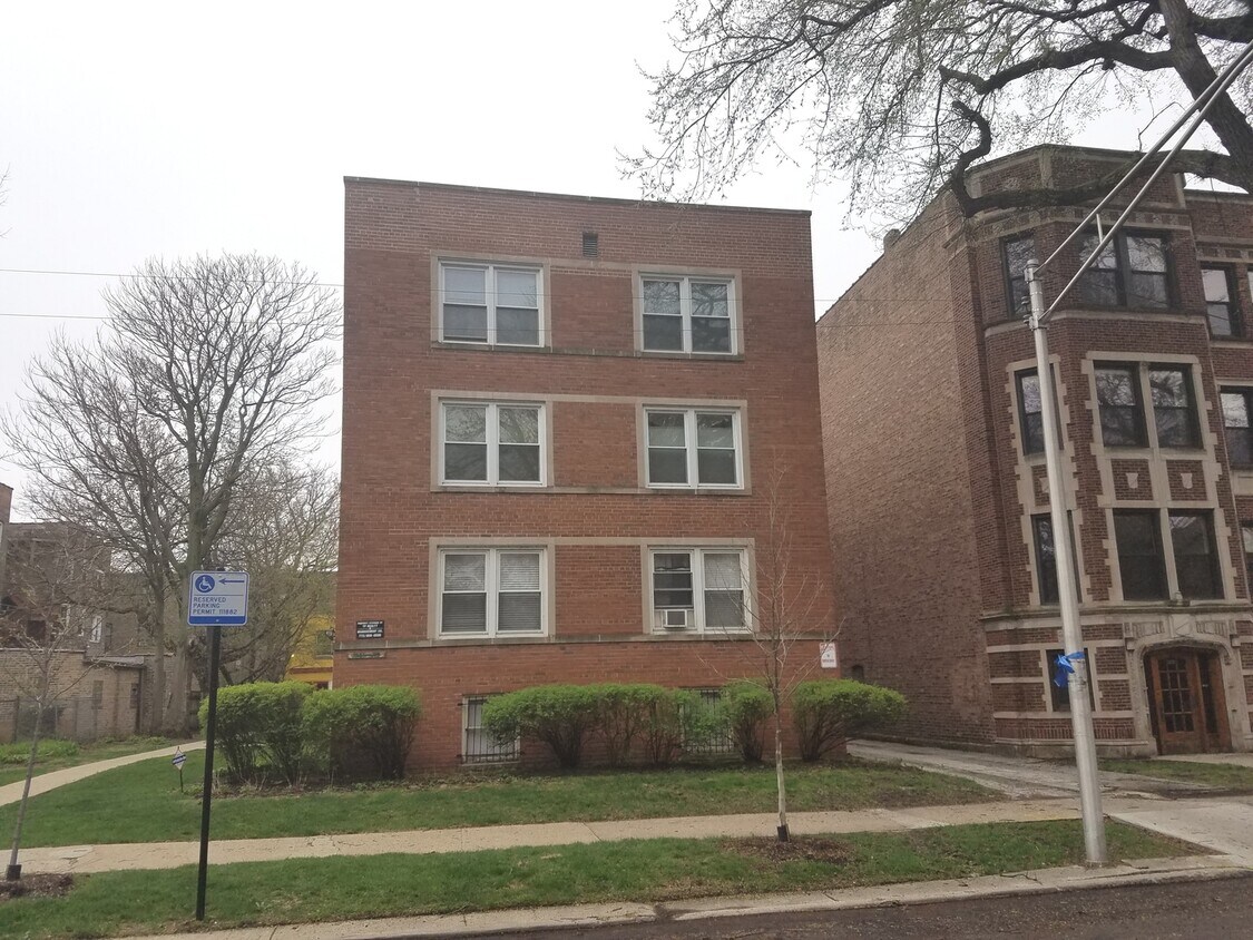 Primary Photo - 1143 E 50th St