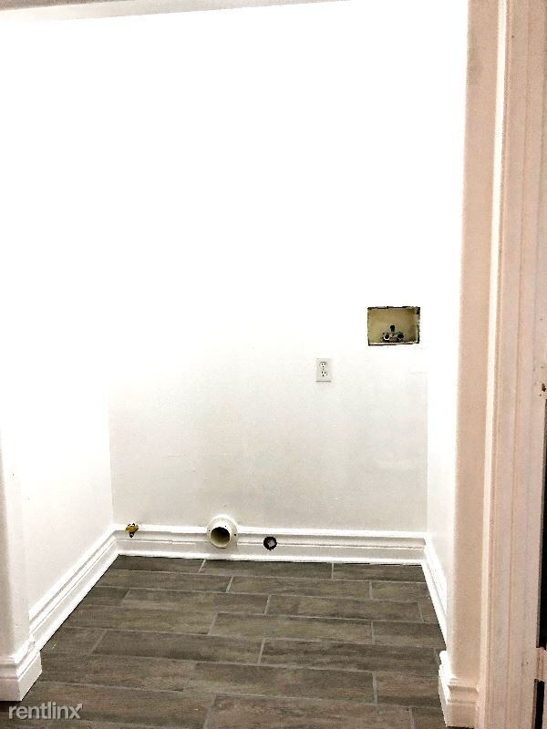 Building Photo - 3 br, 2 bath Apartment - 1631 E Vernon Ave