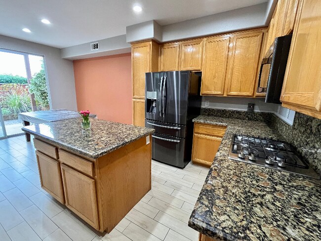 Foto del edificio - 6434 Kinglet Way
