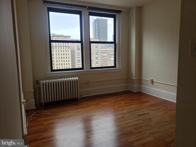 Foto del edificio - 1324 Locust St