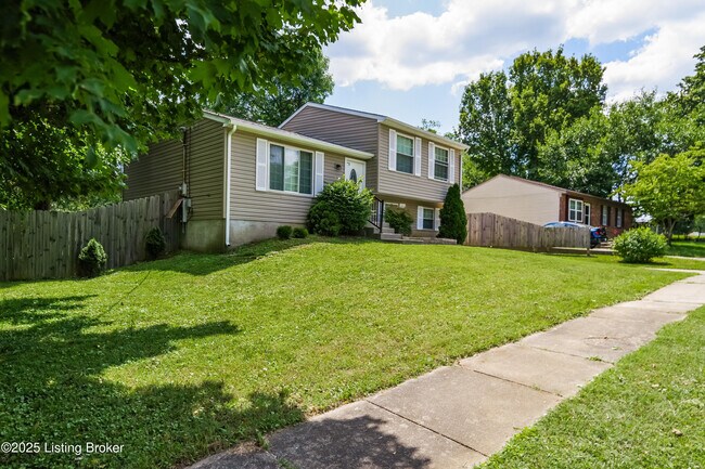 Building Photo - 8307 Vaughn Mill Rd