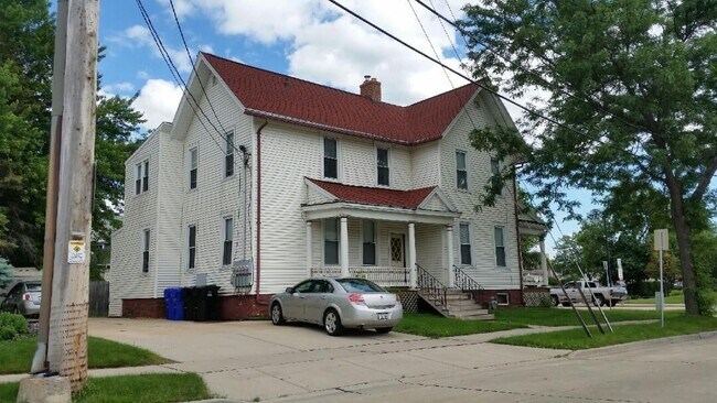 Foto del edificio - 300 E. Franklin St
