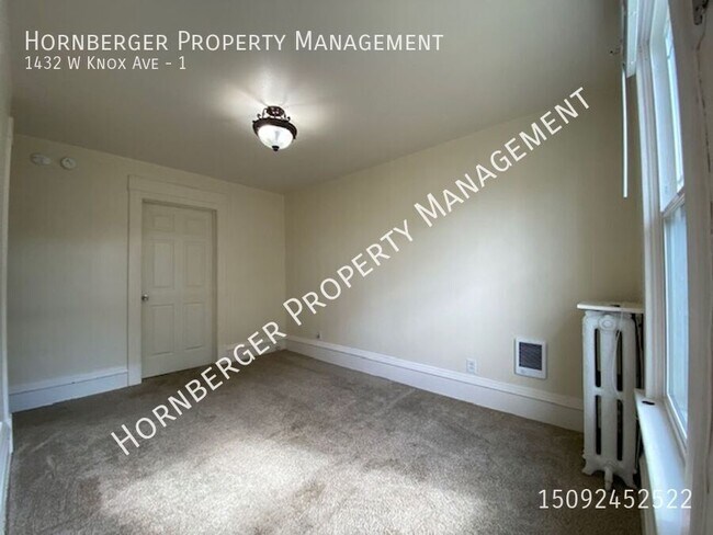 Foto del edificio - 1432 W Knox Ave