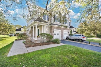 Building Photo - 32 Bay Hill Dr