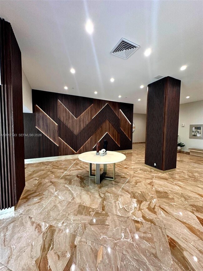 Foto del edificio - 1370 S Ocean Blvd