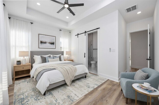 Foto del edificio - 4533 Larkspur St