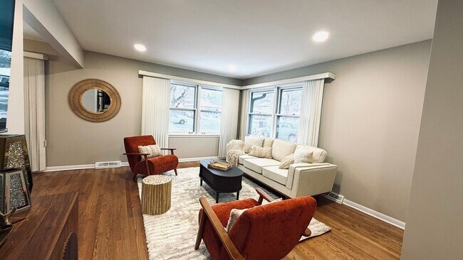 Foto del edificio - 9323 80th Ct