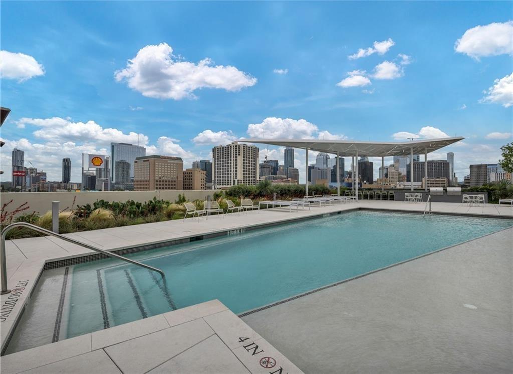 Foto principal - 800 Embassy Dr