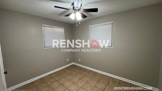 Building Photo - 4829 McCrory Ave