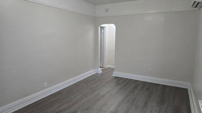 Foto del edificio - Charming 2 Bed, 1 Bath Home for Rent!