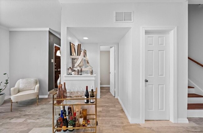 Building Photo - 15167 Kimberley Ct