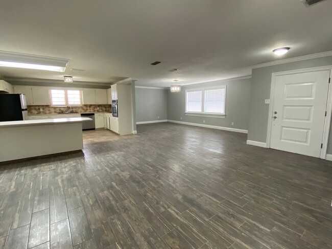 Living Area, view 2 - 3643 Loma Dr