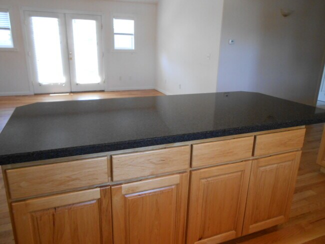 Foto del edificio - 62677 Hawkview Road