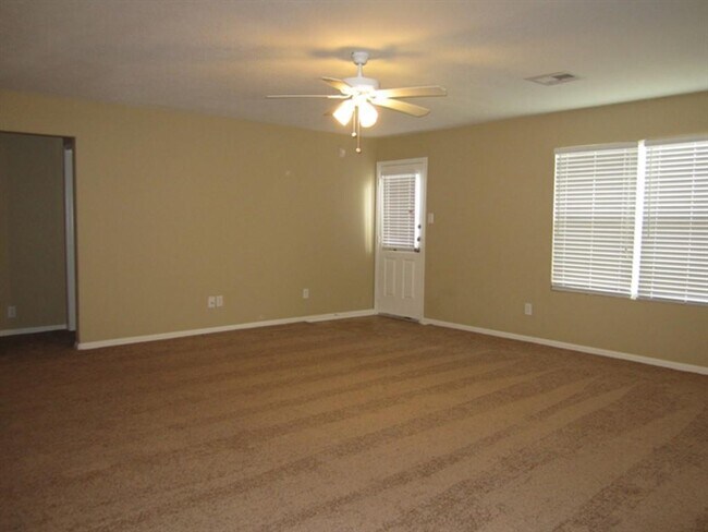 Foto del edificio - 3547 Barkers Crossing Ave