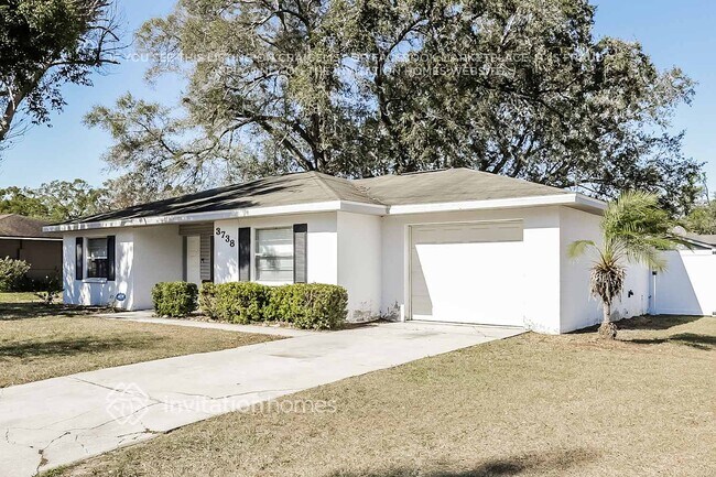 Foto del edificio - 3738 Hill St