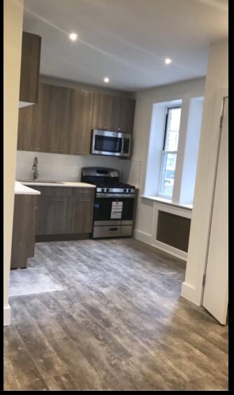 Foto principal - 132-61 Sanford Ave